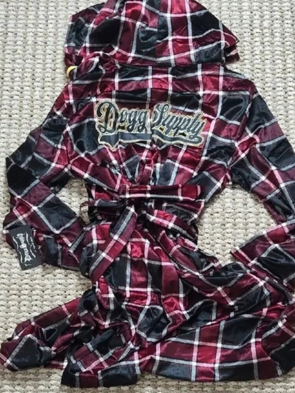 Rapper Snoop Dogg Supply Medium Hooded Bath Robe Black Burgundy Hip Hop Rap Robe